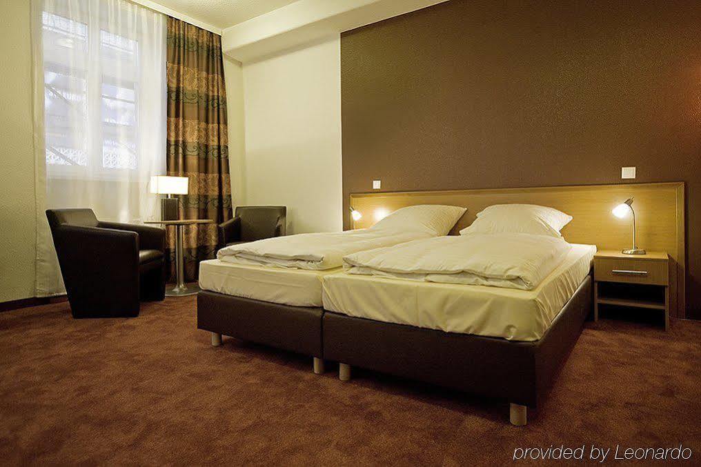Hotel Bayrischer Hof Heidelberg Extérieur photo