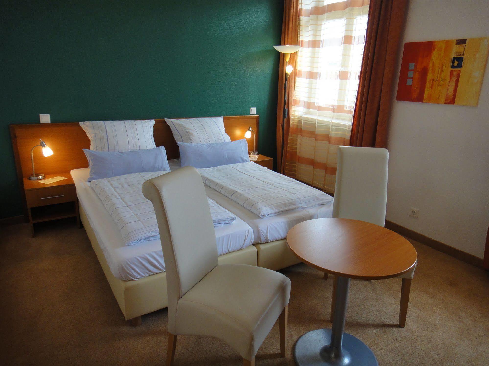 Hotel Bayrischer Hof Heidelberg Extérieur photo